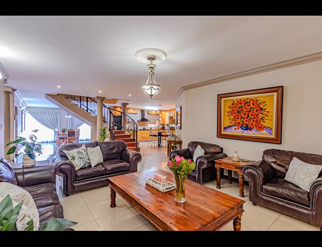 4 BEDROOM FREEHOLD FOR SALE IN MONTANA PARK